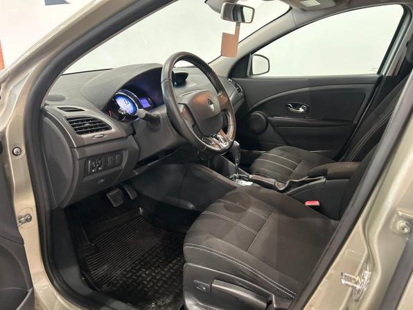 Renault Megane III Рестайлинг 2 с пробегом 2014 года, цена 829 000 рублей, 131867 км, хэтчбек, Автокод Объявления