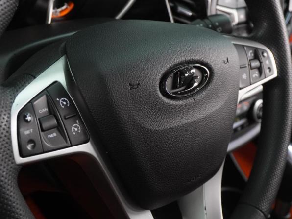 Lada (ВАЗ) Vesta I с пробегом 2020 года, цена 1 199 000 рублей, 94666 км, универсал, Автокод Объявления