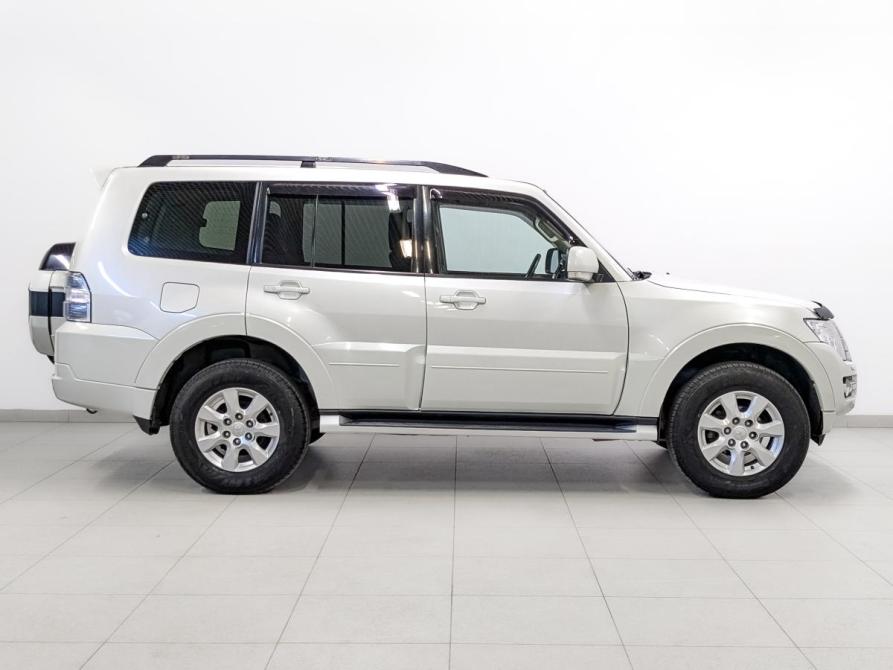 Mitsubishi Pajero IV Рестайлинг 2 Санкт-Петербург  - изображение 4