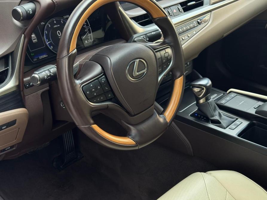 Lexus ES VII Иркутск  - изображение 23