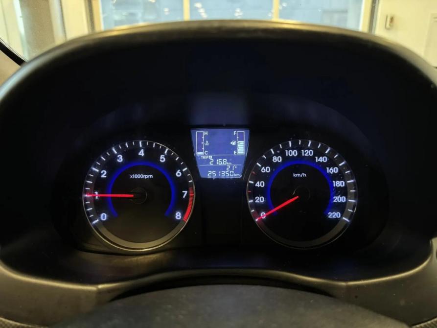 Hyundai Solaris I Рестайлинг Подольск  - изображение 19