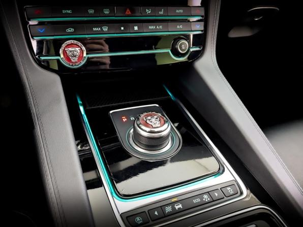 Jaguar F-Pace I с пробегом 2020 года, цена 3 720 000 рублей, 70693 км, внедорожник, Автокод Объявления