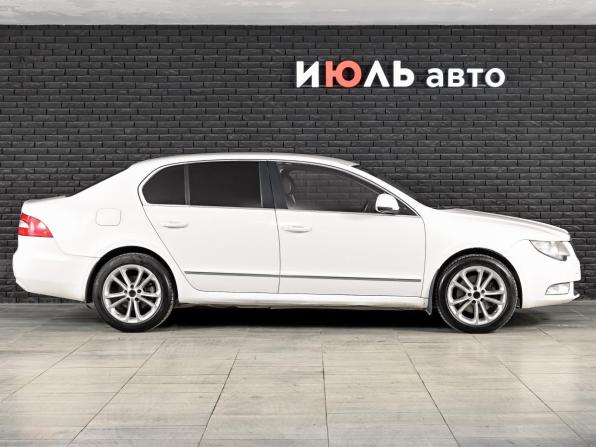 Skoda Superb II с пробегом 2011 года, цена 790 000 рублей, 377406 км, лифтбек, Автокод Объявления