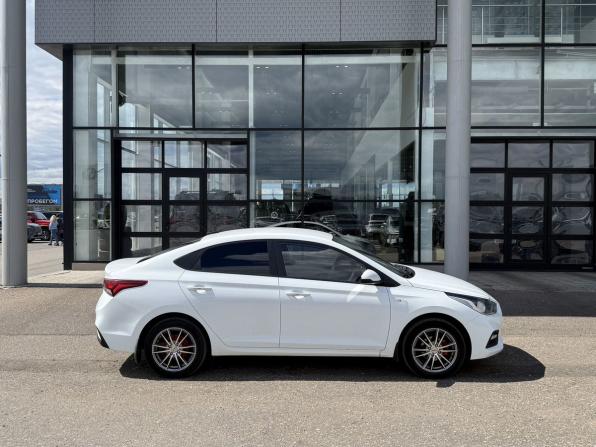 Hyundai Solaris II с пробегом 2019 года, цена 1 170 000 рублей, 88832 км, седан, Автокод Объявления