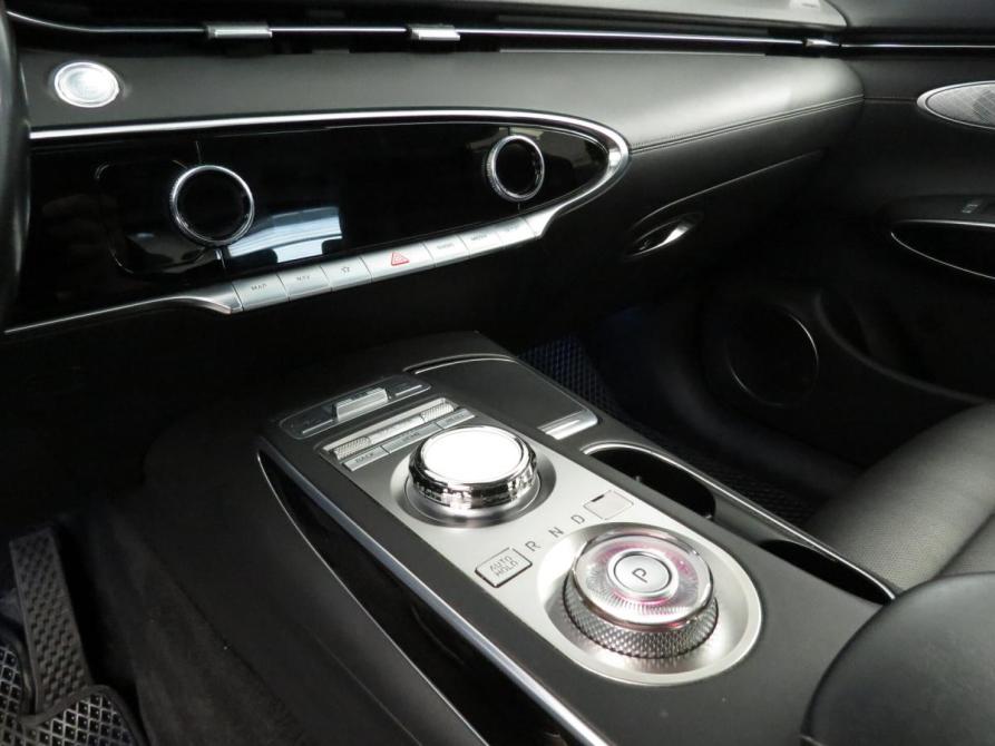 Genesis GV70 I Санкт-Петербург  - изображение 8
