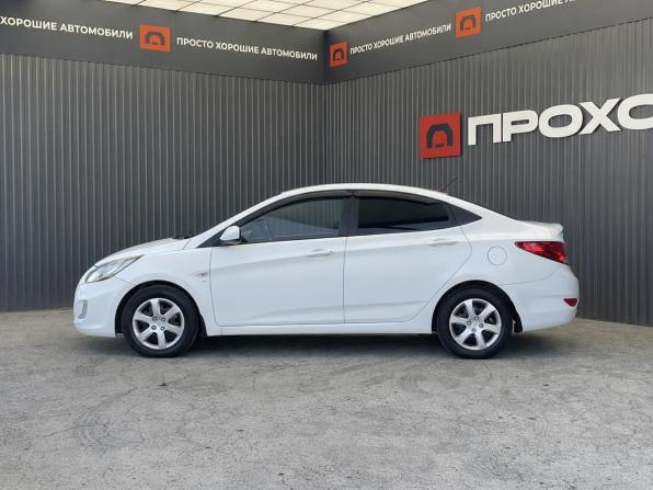 Hyundai Solaris I с пробегом 2014 года, цена 787 000 рублей, 169784 км, седан, Автокод Объявления