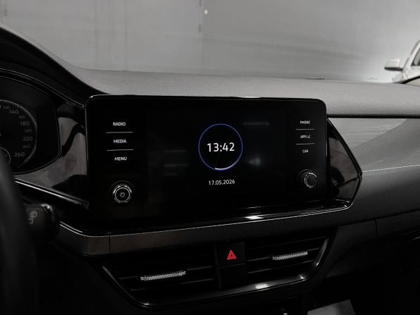 Volkswagen Polo VI с пробегом 2021 года, цена 1 645 000 рублей, 98246 км, лифтбек, Автокод Объявления