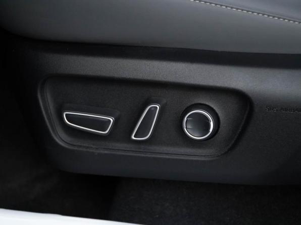 Toyota RAV4 VI (XA60) с пробегом 2026 года, цена 4 177 077 рублей, 12 км, внедорожник, Автокод Объявления