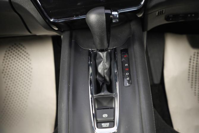 Honda Vezel I Рестайлинг с пробегом 2018 года, цена 1 999 000 рублей, 104220 км, внедорожник, Автокод Объявления