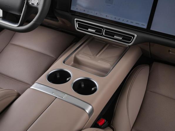 Новый Li Auto (Lixiang) L6 2025 года, цена 7 848 600 рублей, внедорожник, Автокод Объявления