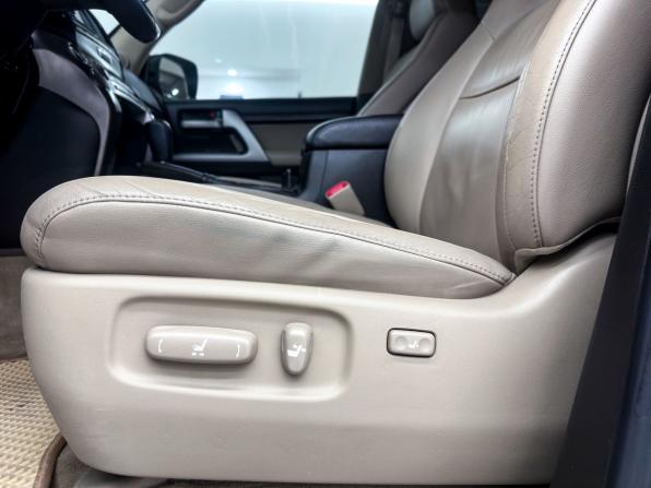 Toyota Land Cruiser 200 Series с пробегом 2008 года, цена 2 999 000 рублей, 204000 км, внедорожник, Автокод Объявления