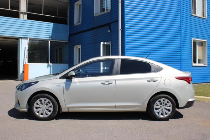 Hyundai Solaris II Рестайлинг с пробегом 2020 года, цена 1 399 000 рублей, 98000 км, седан, Автокод Объявления