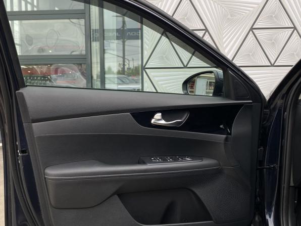 Kia Cerato IV с пробегом 2021 года, цена 2 099 000 рублей, 112383 км, седан, Автокод Объявления