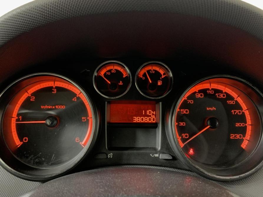 Peugeot 408 I Москва  - изображение 14