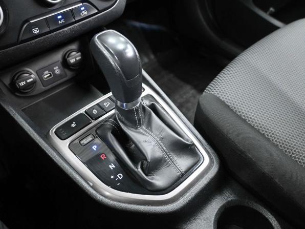 Hyundai Creta I с пробегом 2016 года, цена 1 699 900 рублей, 99000 км, внедорожник, Автокод Объявления