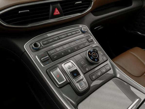 Hyundai Santa Fe IV Рестайлинг с пробегом 2022 года, цена 4 140 000 рублей, 64683 км, внедорожник, Автокод Объявления