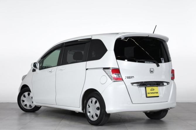 Honda Freed I Рестайлинг с пробегом 2014 года, цена 1 349 000 рублей, 135000 км, компактвэн, Автокод Объявления