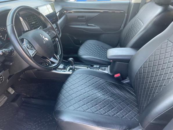 Mitsubishi Outlander III Рестайлинг 3 с пробегом 2019 года, цена 2 550 000 рублей, 62824 км, внедорожник, Автокод Объявления