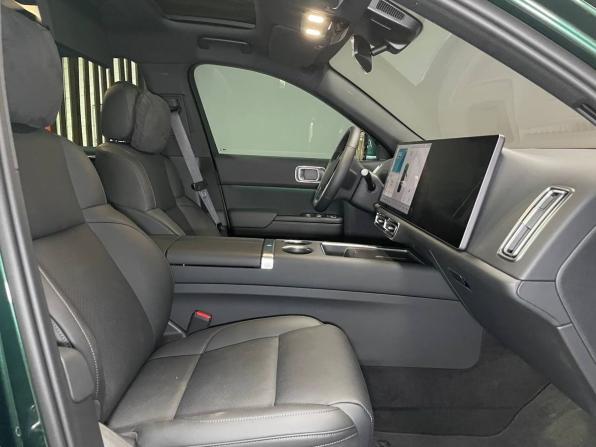 Li Auto (Lixiang) L7 I с пробегом 2023 года, цена 6 850 000 рублей, 214 км, внедорожник, Автокод Объявления
