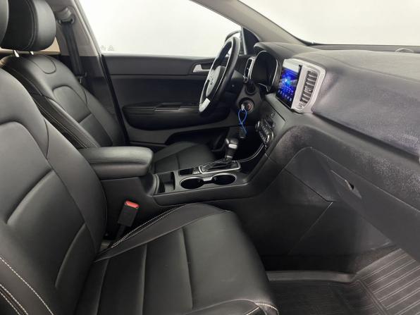 Kia Sportage IV Рестайлинг с пробегом 2018 года, цена 1 950 000 рублей, 106860 км, внедорожник, Автокод Объявления
