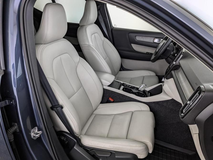 Volvo XC40 I Москва  - изображение 23
