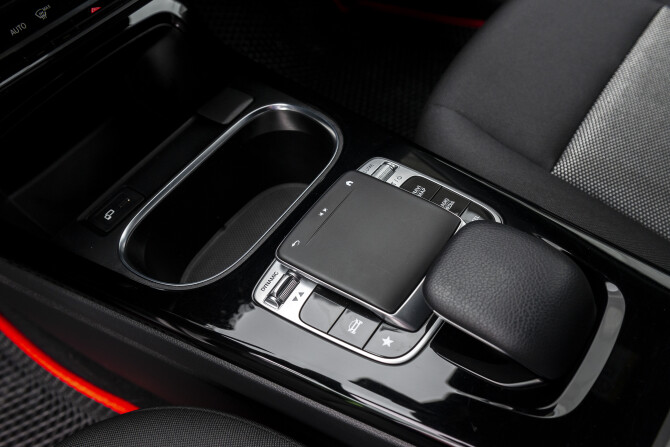 Mercedes-Benz A-Класс IV (W177) с пробегом 2019 года, цена 2 370 000 рублей, 98173 км, хэтчбек, Автокод Объявления