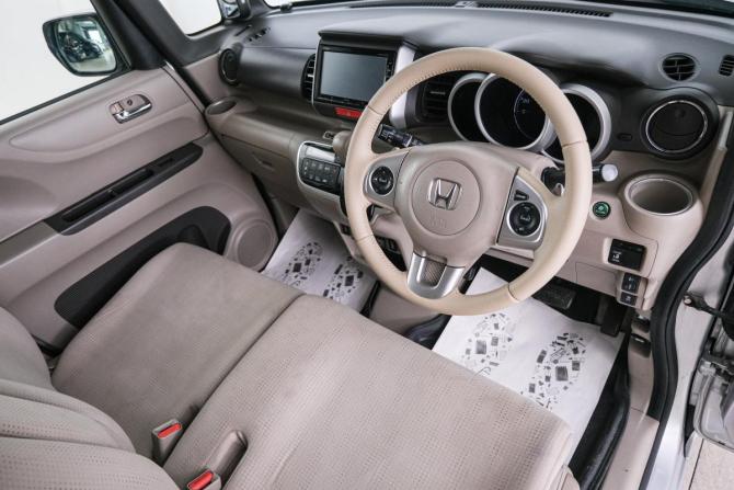 Honda N-BOX I Рестайлинг с пробегом 2015 года, цена 799 000 рублей, 150000 км, микровэн, Автокод Объявления