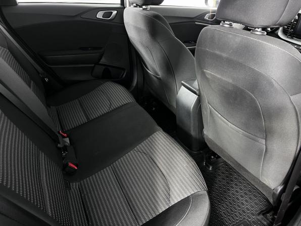 Kia Ceed III Рестайлинг с пробегом 2022 года, цена 2 180 000 рублей, 50500 км, универсал, Автокод Объявления