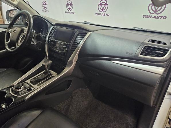 Mitsubishi Pajero Sport III с пробегом 2016 года, цена 2 026 000 рублей, 289905 км, внедорожник, Автокод Объявления