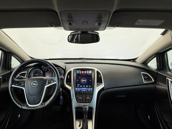 Opel Astra J Рестайлинг с пробегом 2012 года, цена 750 000 рублей, 133155 км, хэтчбек, Автокод Объявления