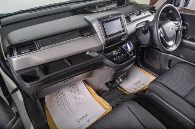 Honda Freed II с пробегом 2017 года, цена 1 439 000 рублей, 126000 км, компактвэн, Автокод Объявления