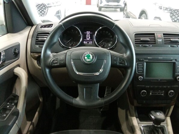 Skoda Yeti I с пробегом 2012 года, цена 1 177 000 рублей, 80417 км, offers.body_type.unknown, Автокод Объявления