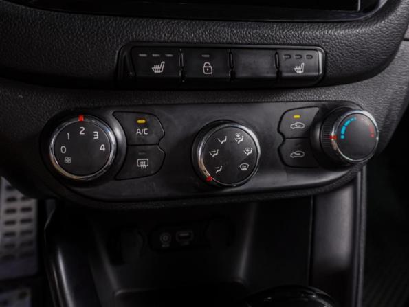 Kia Ceed II Рестайлинг с пробегом 2015 года, цена 1 179 000 рублей, 151958 км, хэтчбек, Автокод Объявления