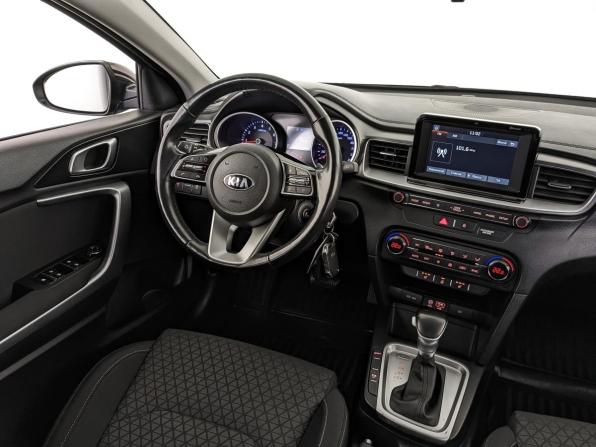 Kia Ceed III с пробегом 2019 года, цена 1 555 000 рублей, 124597 км, универсал, Автокод Объявления