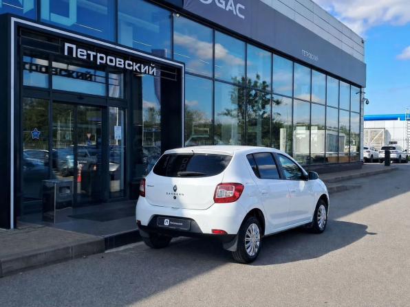 Renault Sandero II с пробегом 2017 года, цена 700 000 рублей, 170433 км, хэтчбек, Автокод Объявления