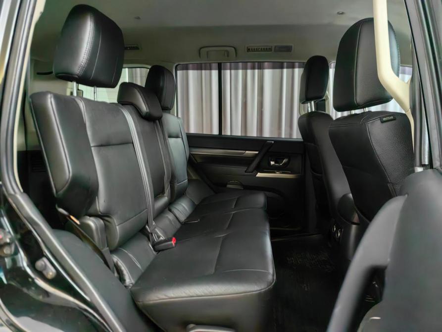 Mitsubishi Pajero IV Рестайлинг 1 Москва  - изображение 10