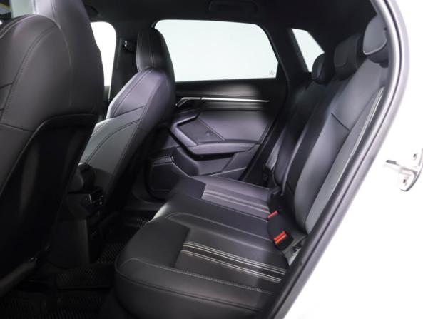 Audi A3 IV (8Y) с пробегом 2021 года, цена 3 073 000 рублей, 47780 км, хэтчбек, Автокод Объявления
