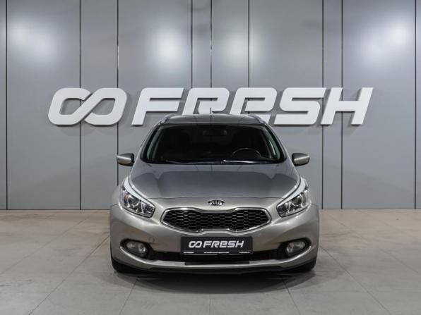 Kia Ceed II с пробегом 2014 года, цена 1 349 000 рублей, 89762 км, универсал, Автокод Объявления