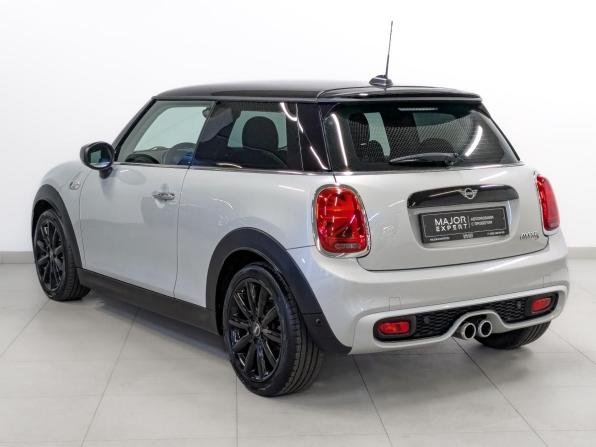 Mini Hatch III (F55/F56) Рестайлинг с пробегом 2021 года, цена 2 950 000 рублей, 65664 км, хэтчбек, Автокод Объявления