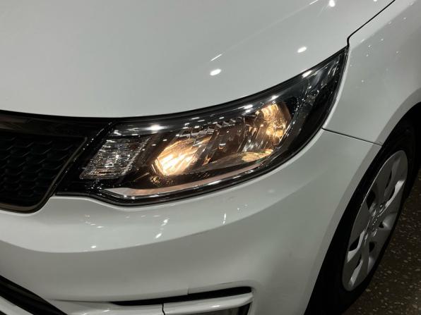 Kia Rio III Рестайлинг с пробегом 2016 года, цена 1 065 000 рублей, 76537 км, седан, Автокод Объявления