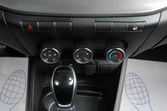 Lada (ВАЗ) Vesta I Рестайлинг (NG) с пробегом 2024 года, цена 1 349 000 рублей, 42000 км, универсал, Автокод Объявления