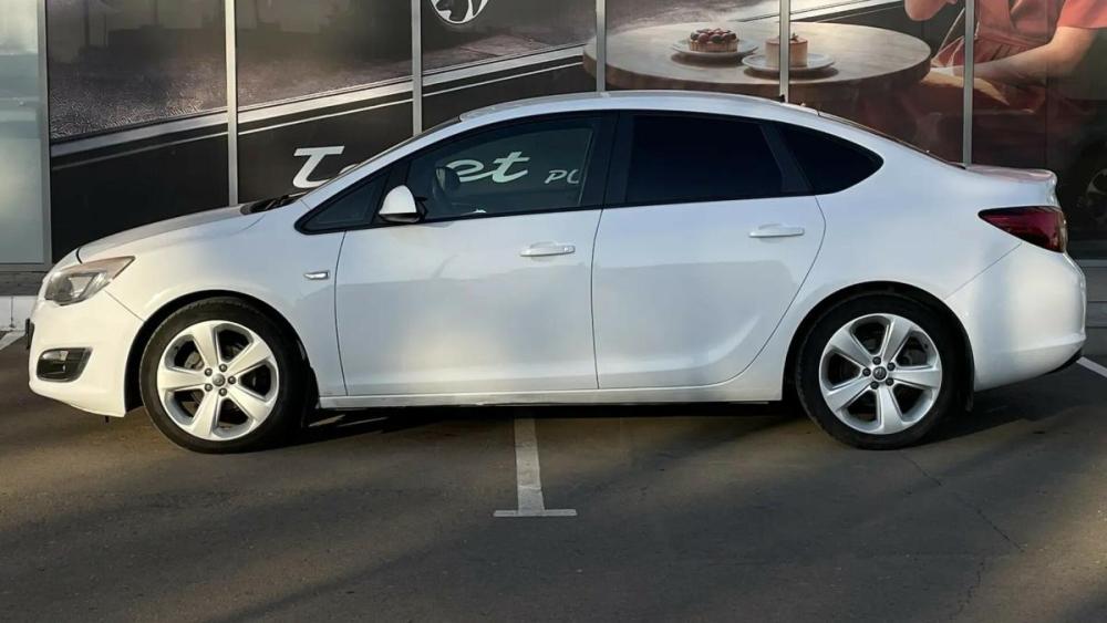 Opel Astra J Рестайлинг Оренбург  - изображение 5