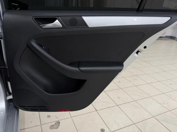 Volkswagen Jetta VI с пробегом 2013 года, цена 1 280 000 рублей, 116349 км, седан, Автокод Объявления