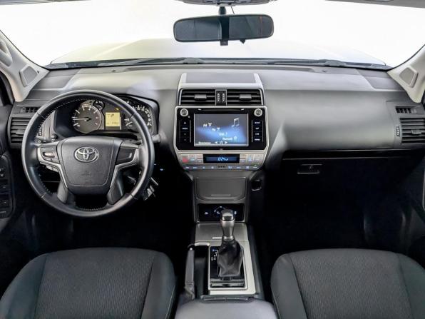 Toyota Land Cruiser Prado 150 Series Рестайлинг 2 с пробегом 2018 года, цена 4 655 000 рублей, 97640 км, внедорожник, Автокод Объявления