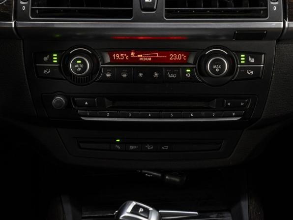 BMW X5 II (E70) Рестайлинг с пробегом 2012 года, цена 2 279 000 рублей, 249411 км, внедорожник, Автокод Объявления
