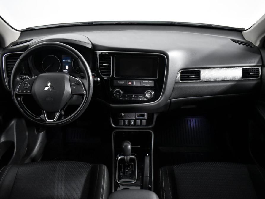 Mitsubishi Outlander III Рестайлинг 3 Санкт-Петербург  - изображение 13