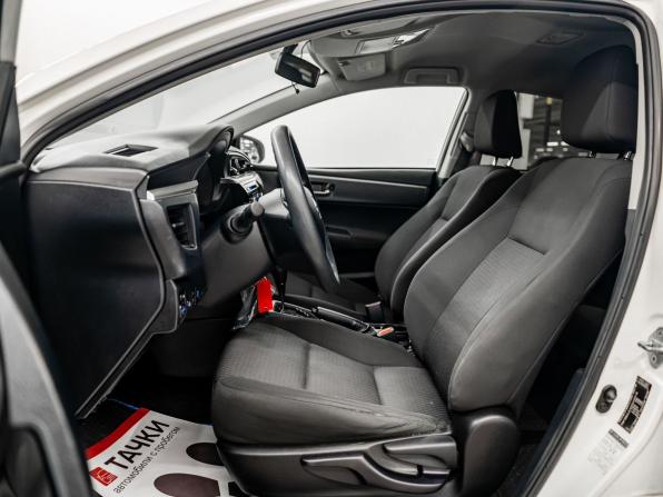 Toyota Corolla XI (E160 E170 E180) с пробегом 2013 года, цена 1 200 000 рублей, 205807 км, седан, Автокод Объявления