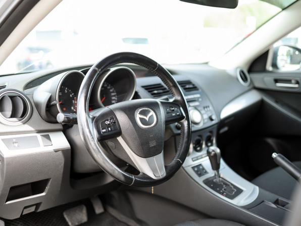 Mazda 3 II (BL) Рестайлинг с пробегом 2011 года, цена 779 000 рублей, 215278 км, седан, Автокод Объявления
