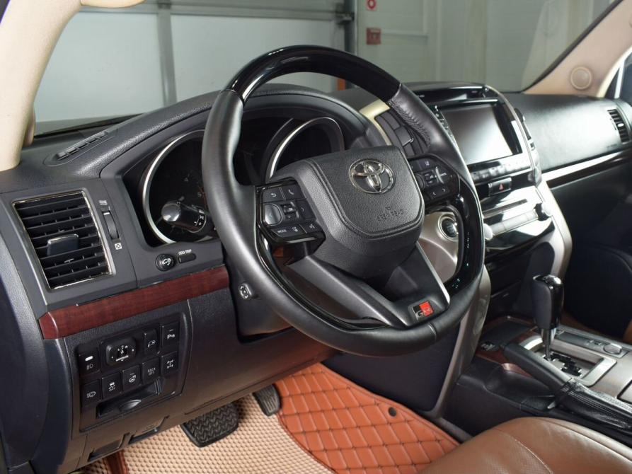 Toyota Land Cruiser 200 Series Рестайлинг 1 Кемерово  - изображение 8