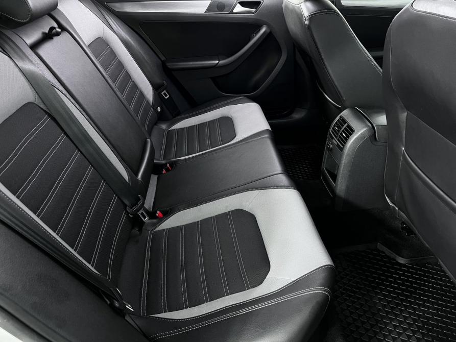 Volkswagen Jetta VI Рестайлинг Калининград  - изображение 11